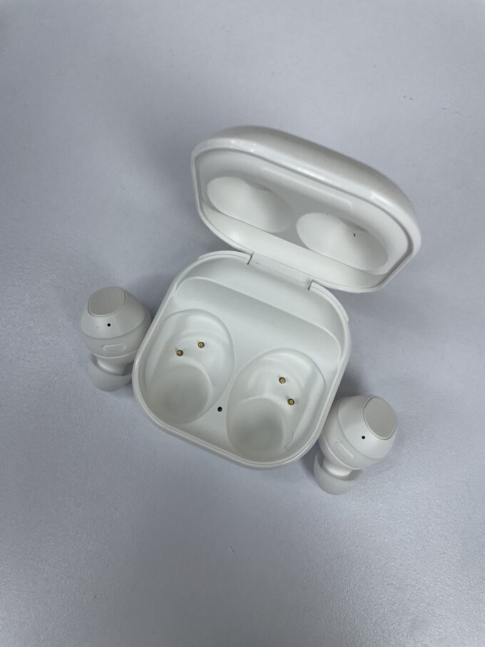 MINI AURICULARES GALAXY BUDS FE