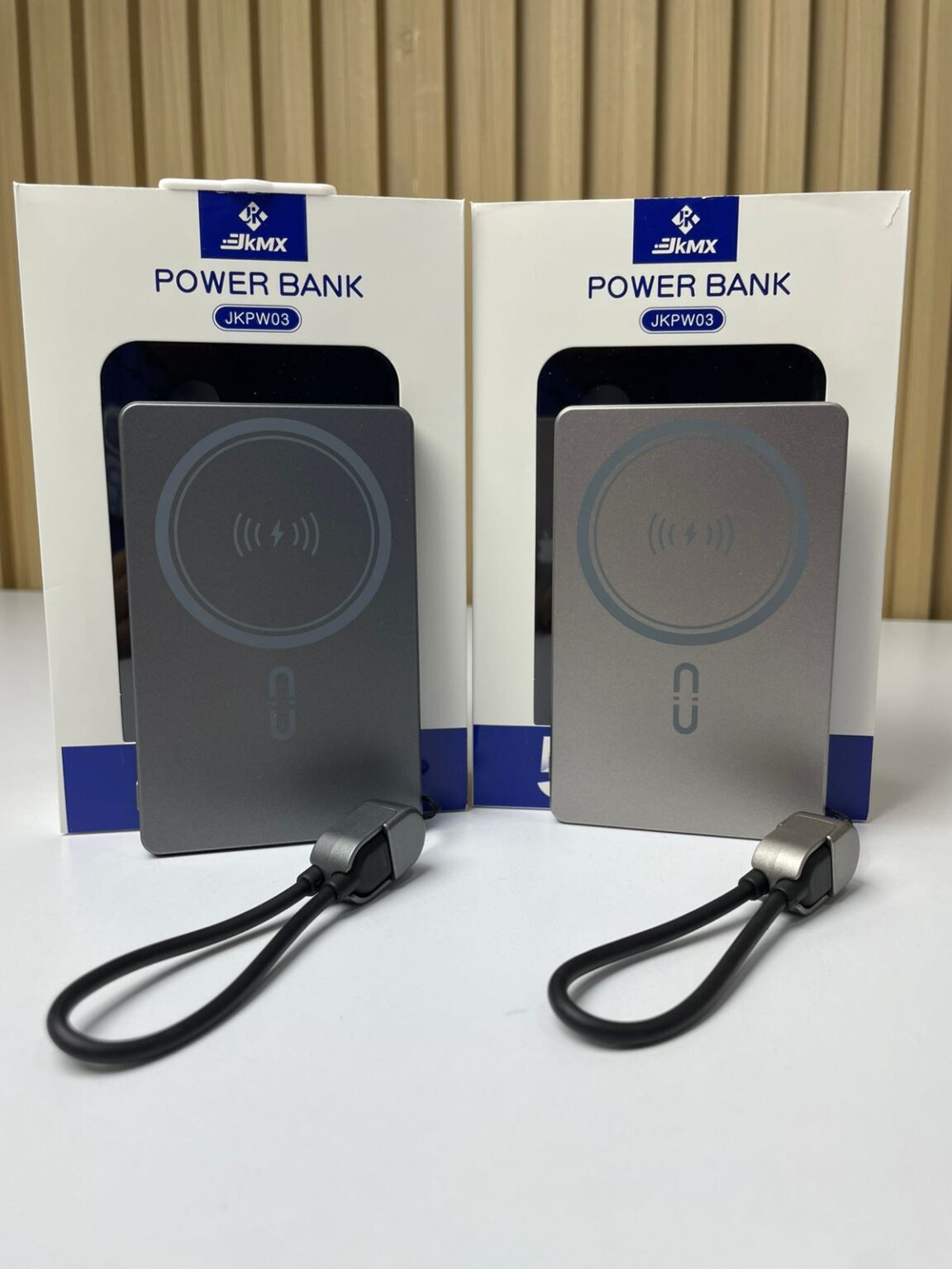 Power Bank 5.000 mAh Metalizado claro o oscuro